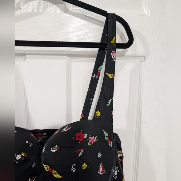 Torrid Deep Black Underwire Push-Up Peplum One Piece Swimsuit in Size 6/30 - Picture 4 of 16